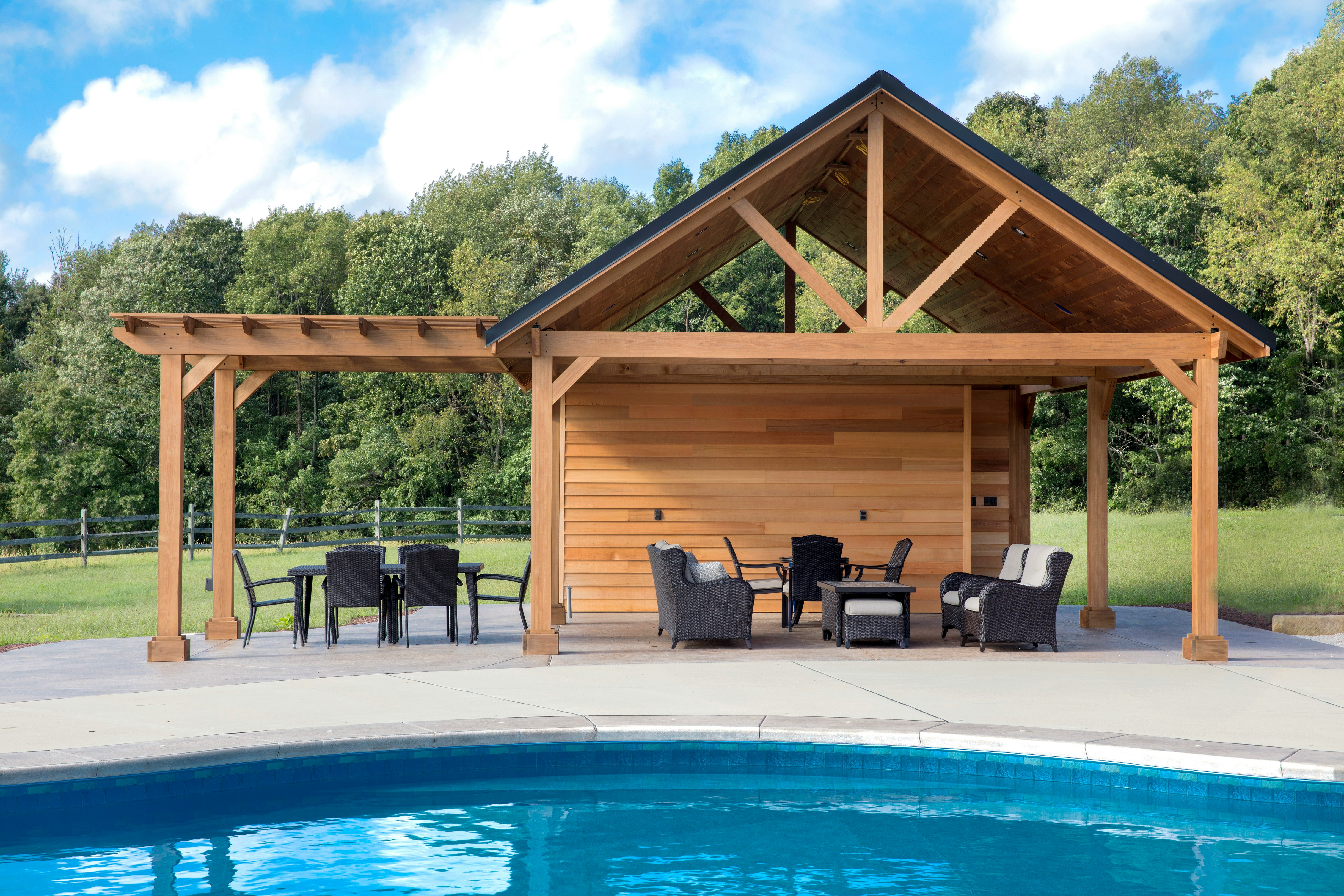 PERGOLA & BIOCLIMATIC LOUVERED ROOF SYSTEM project 2